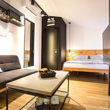 Atomic 2 Apartment Belgrade Exterior photo